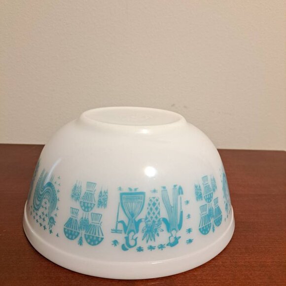 Pyrex Vintage 403 Amish Butterprint 2 1/2 Quart Round Mixing Serving Bowl - Picture 3 of 9